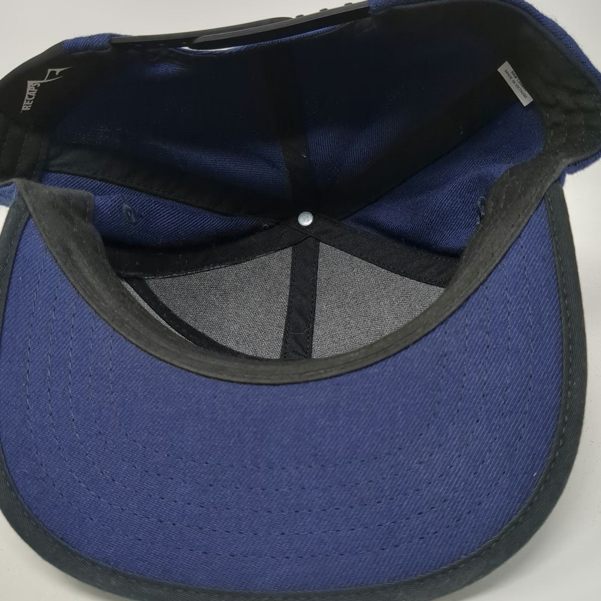 Recaps 5 Panel Blue Black Hat One Size Snapback Skier Mountain Graphic Patch
