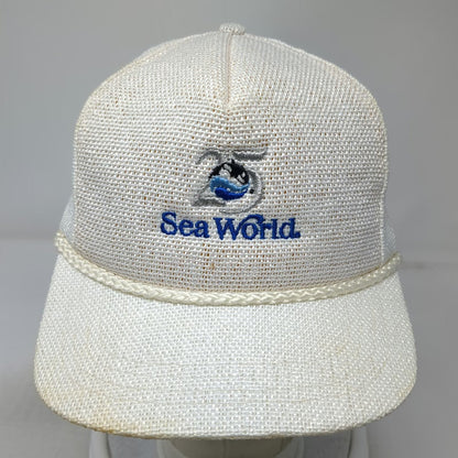 Sportcap 5 Panel White Hat OSFM Sea World 25th Anniversary Snapback Rope Mesh