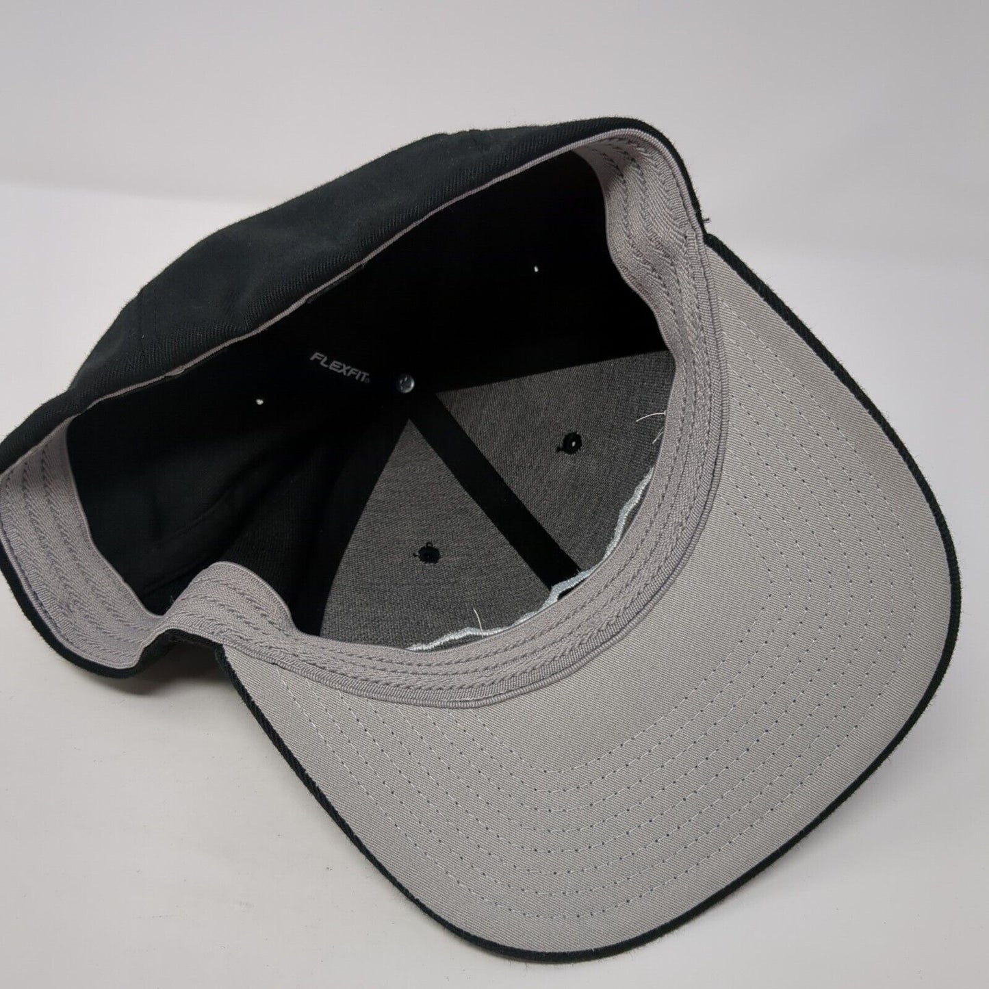 Mountain Fitted Hat Black L/XL Flexfit Embroidered PRO 585 Richardson