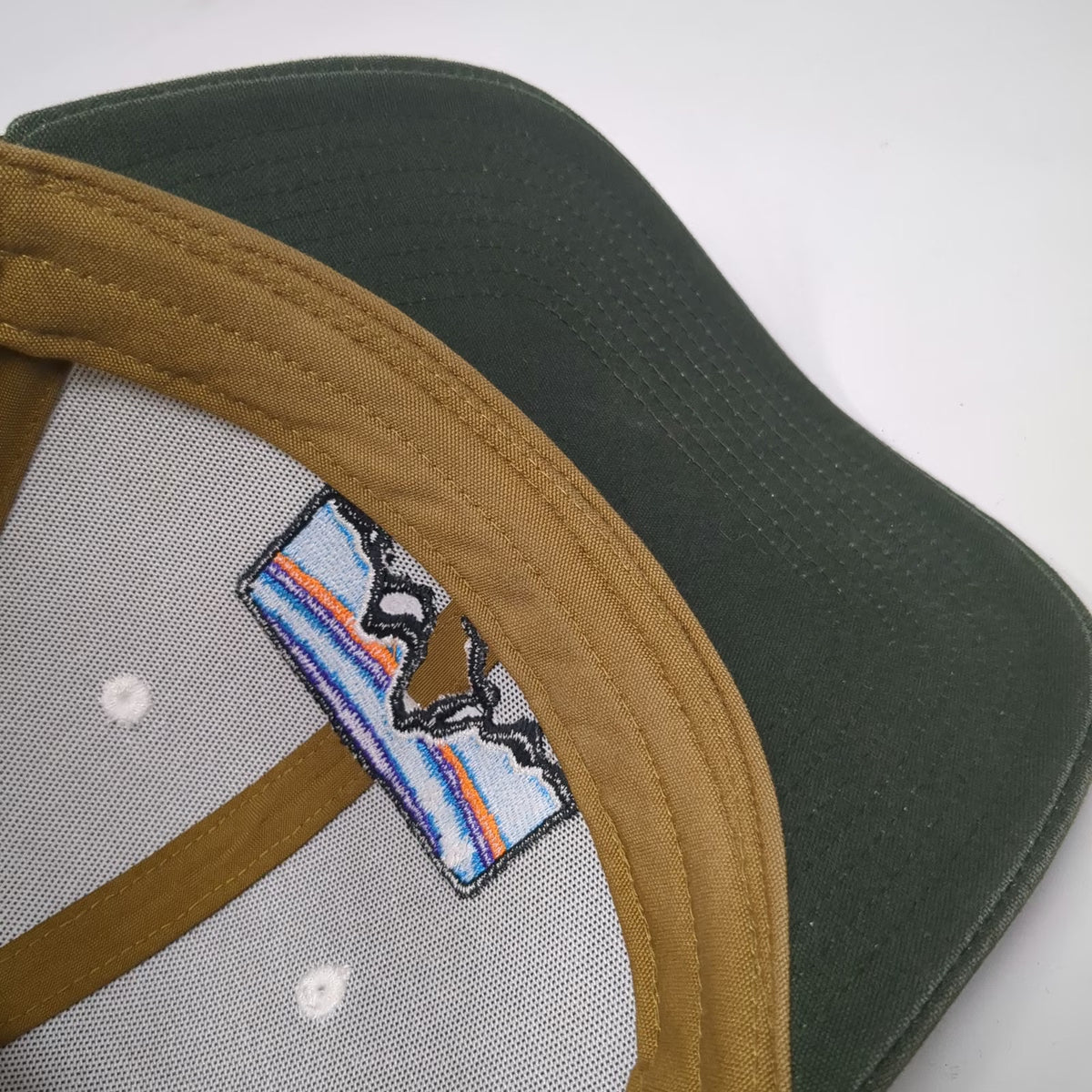 Patagonia Trucker Hat White Green Brown One Size Mesh Back Snapback Patch Logo