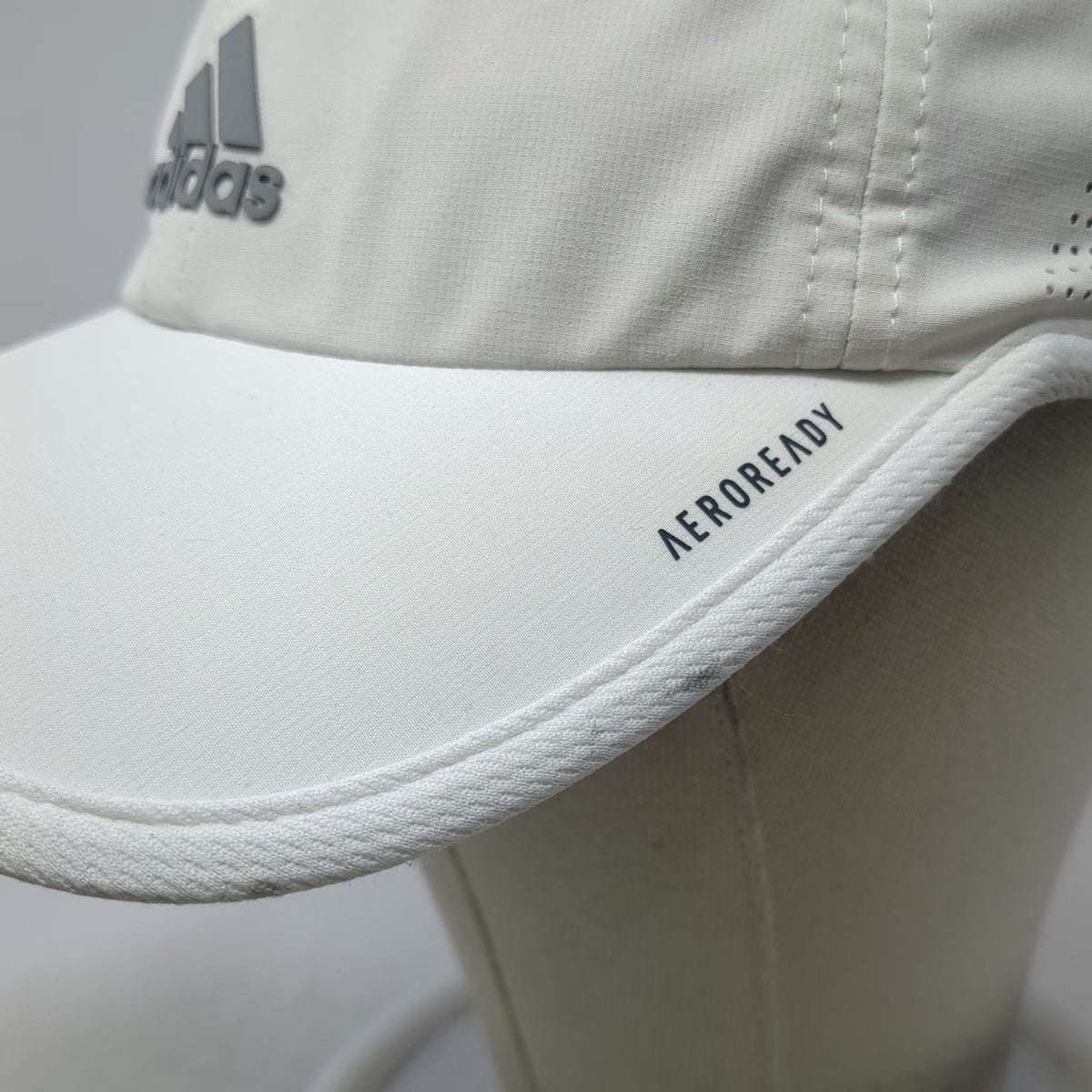 Adidas Baseball Cap White OSFM AeroReady Perforated Performance Strapback Hat