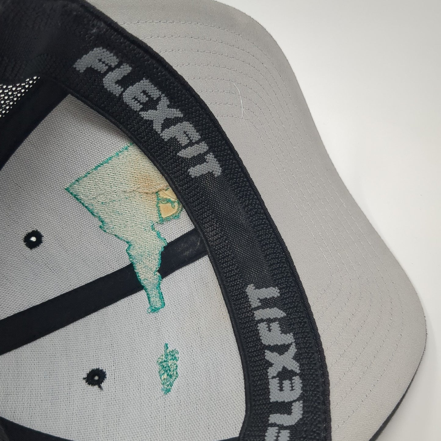 Idaho Gun Fitted Mesh Back Trucker Hat Black One Size Flexfit Yupoong