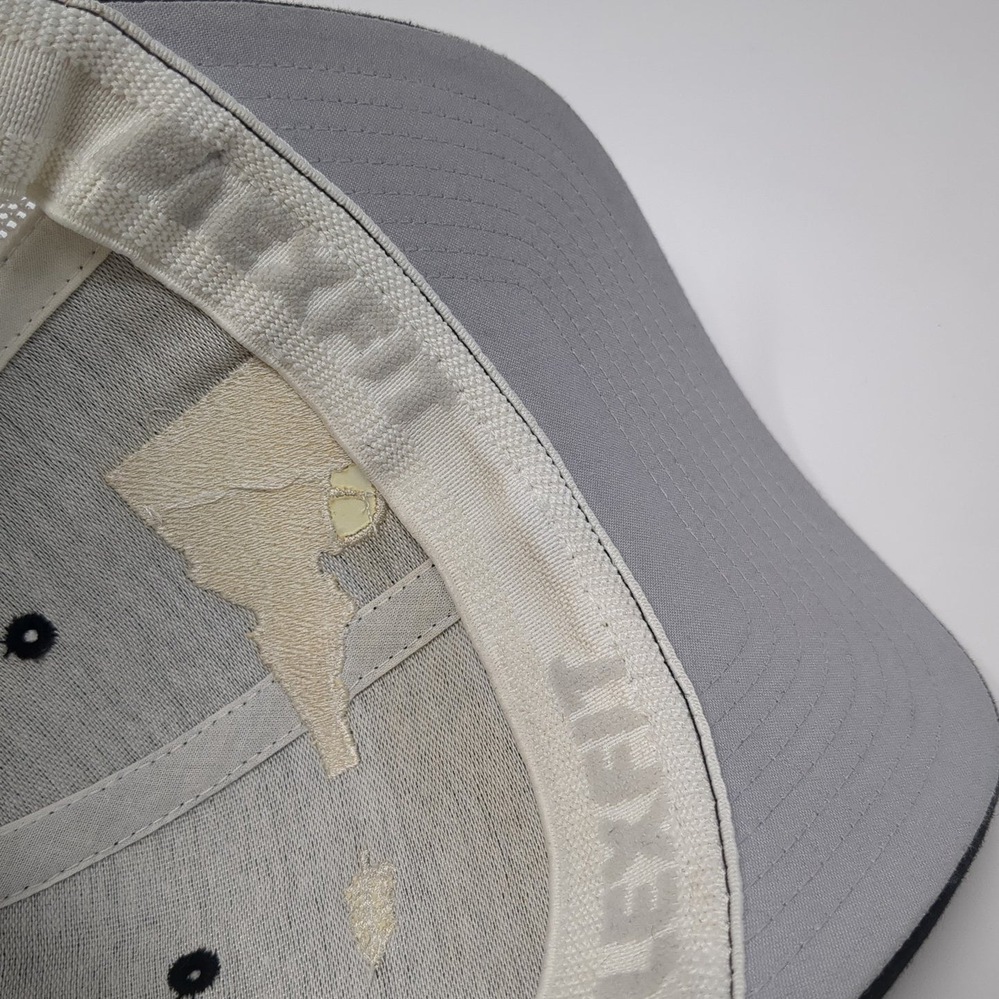 Idaho Gun Fitted Mesh Back Trucker Hat Black One Size Flexfit Yupoong