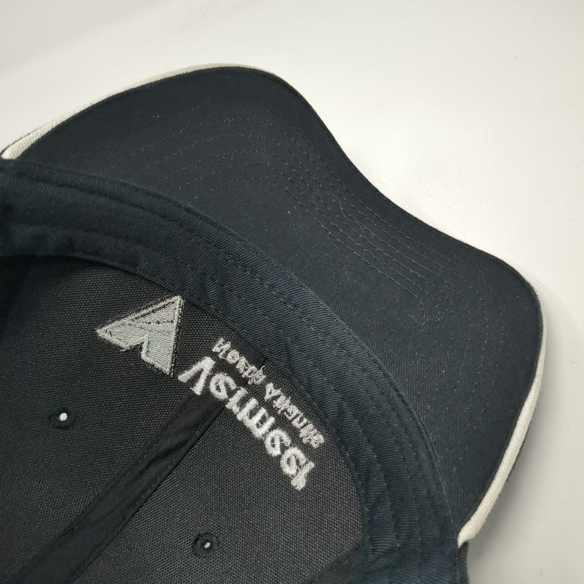 The Identity Group Baseball Cap Black OSFM Vermeer North Atlantic Strapback Hat
