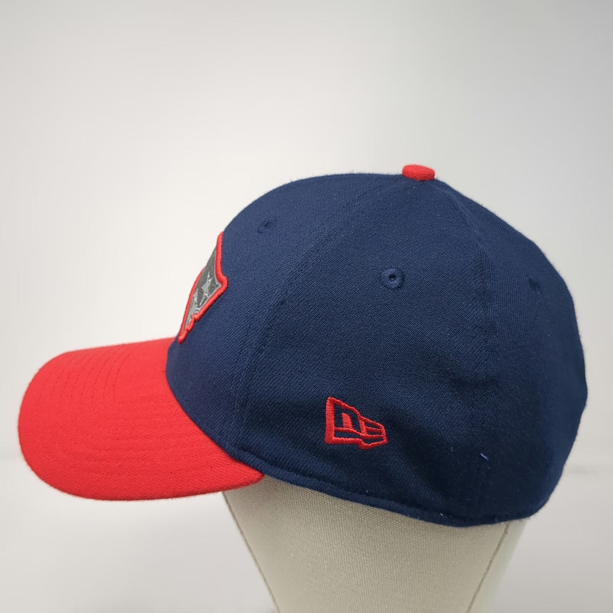 New Era New England Patriots NFL Cap Blue Red L 39THIRTY Stretch Fit Embroidered
