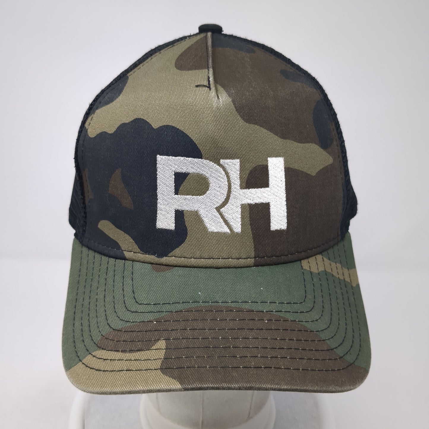 RH Snapback Mesh Back Trucker Hat Multicolor Camo One Size New Era