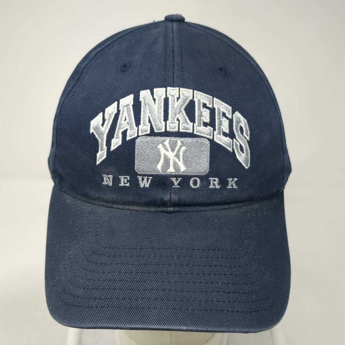 Twins Enterprise New York Yankees MLB Blue Snapback Hat OSFM Embroidered Cotton