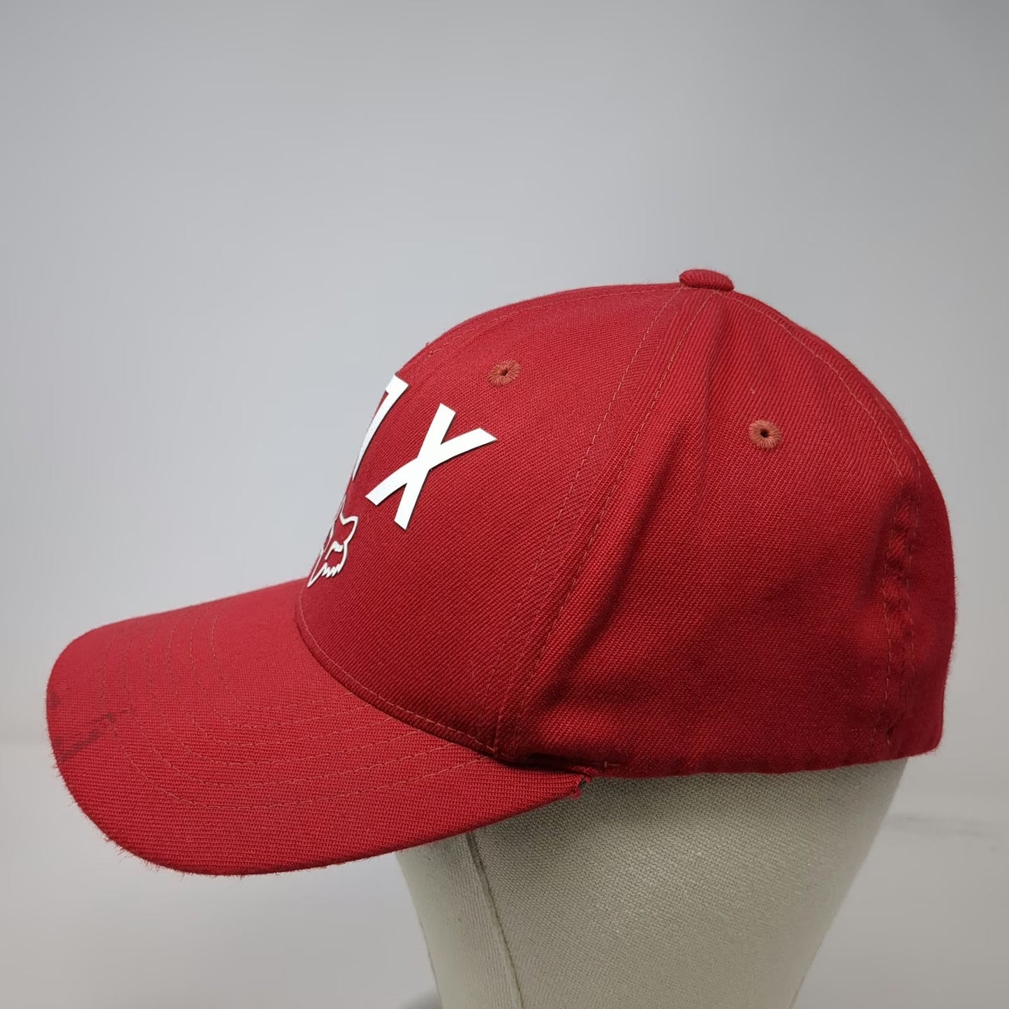 Fox Racing 5 Panel Red M Hat Flexfit Curved Brim Graphic Sport Performance Logo