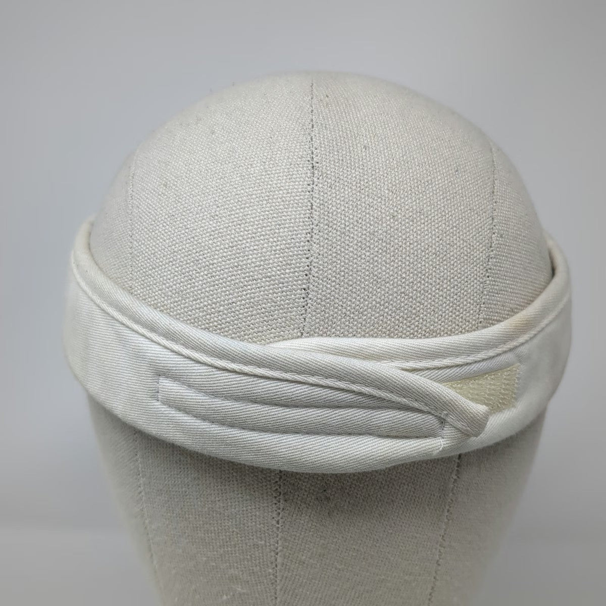 Nike Visor White One Size Dri-Fit Cotton Hat Strapback Swoosh Shield Golf