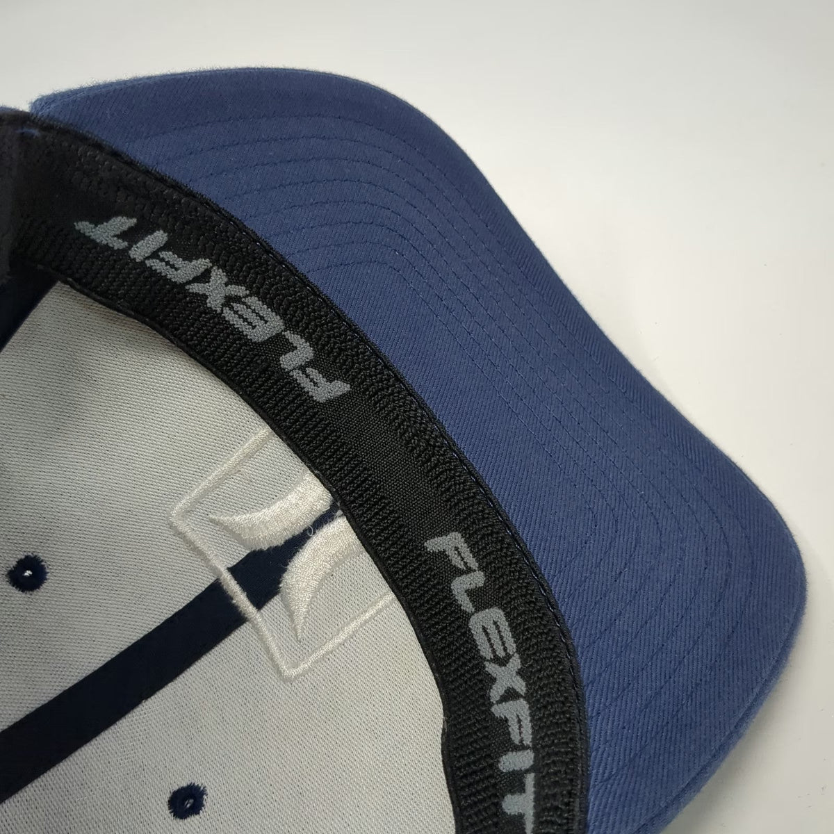 Hurley Baseball Cap Blue XL Fitted Flexfit Stretch Gradient Square Logo Hat