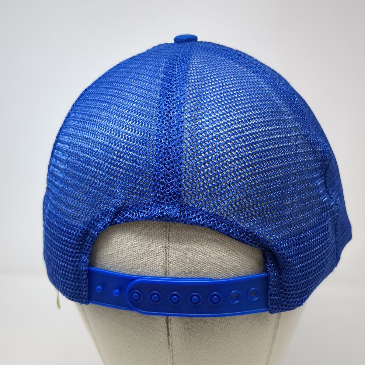 SeaWorld San Diego California Orca Whale Embroidered Blue Trucker Hat One Size