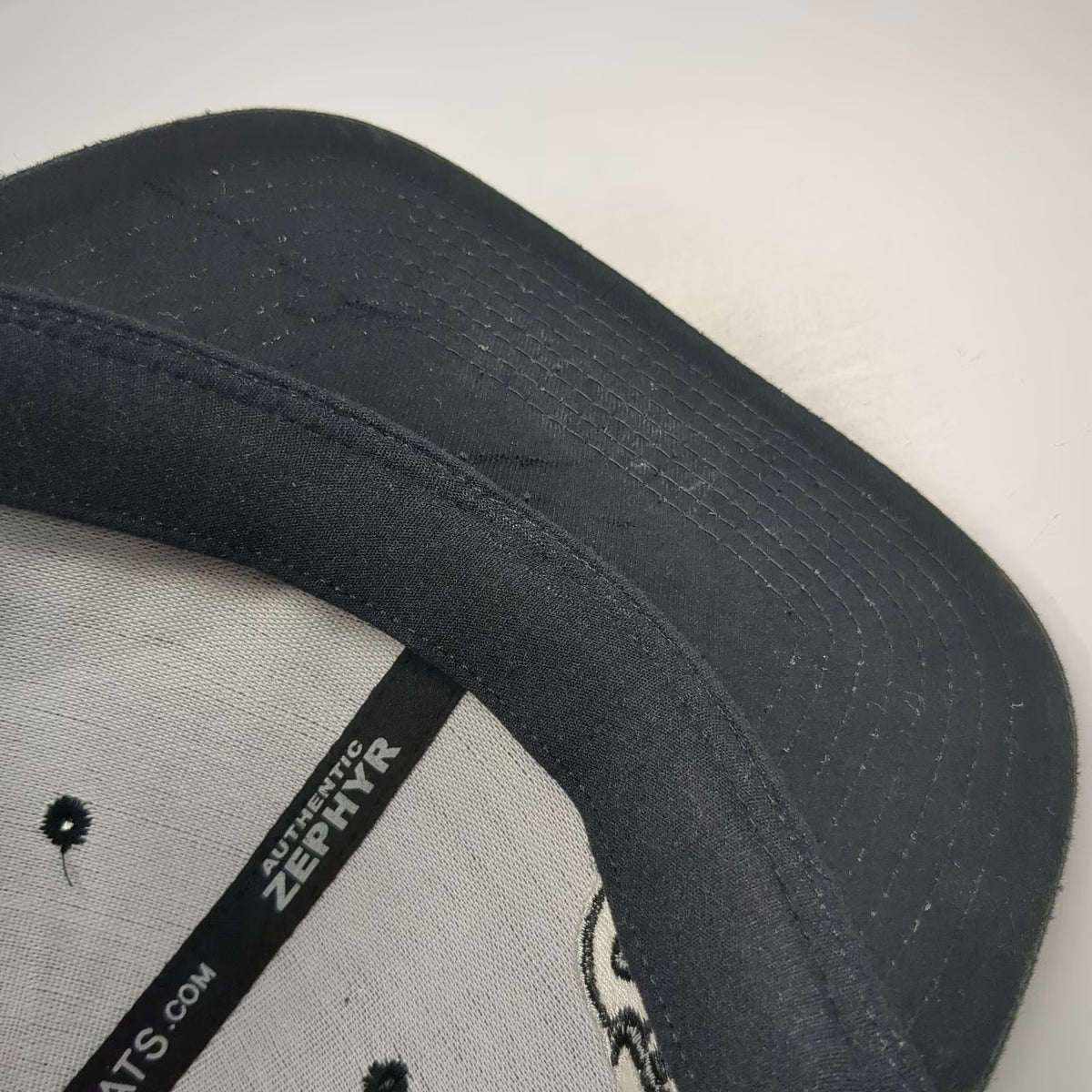 Zephyr New Jersey Devils NHL Baseball Cap Black Gray Blue XL Houndstooth Pattern