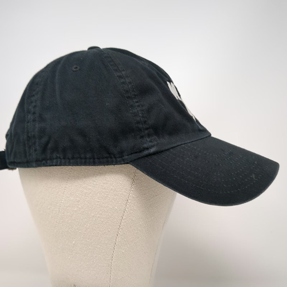 Nike Baseball Cap Black One Size W/H Lightning Bolt Logo Heritage Slideback Hat