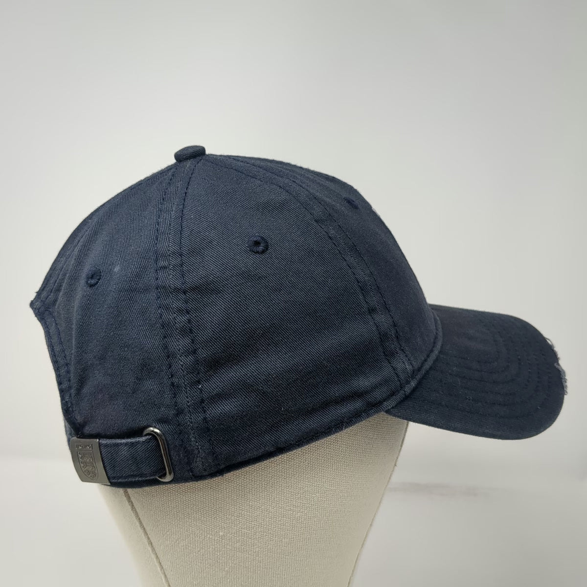 New Era England Soccer-National Blue Cap Hat One Size Three Lions Slideback FA