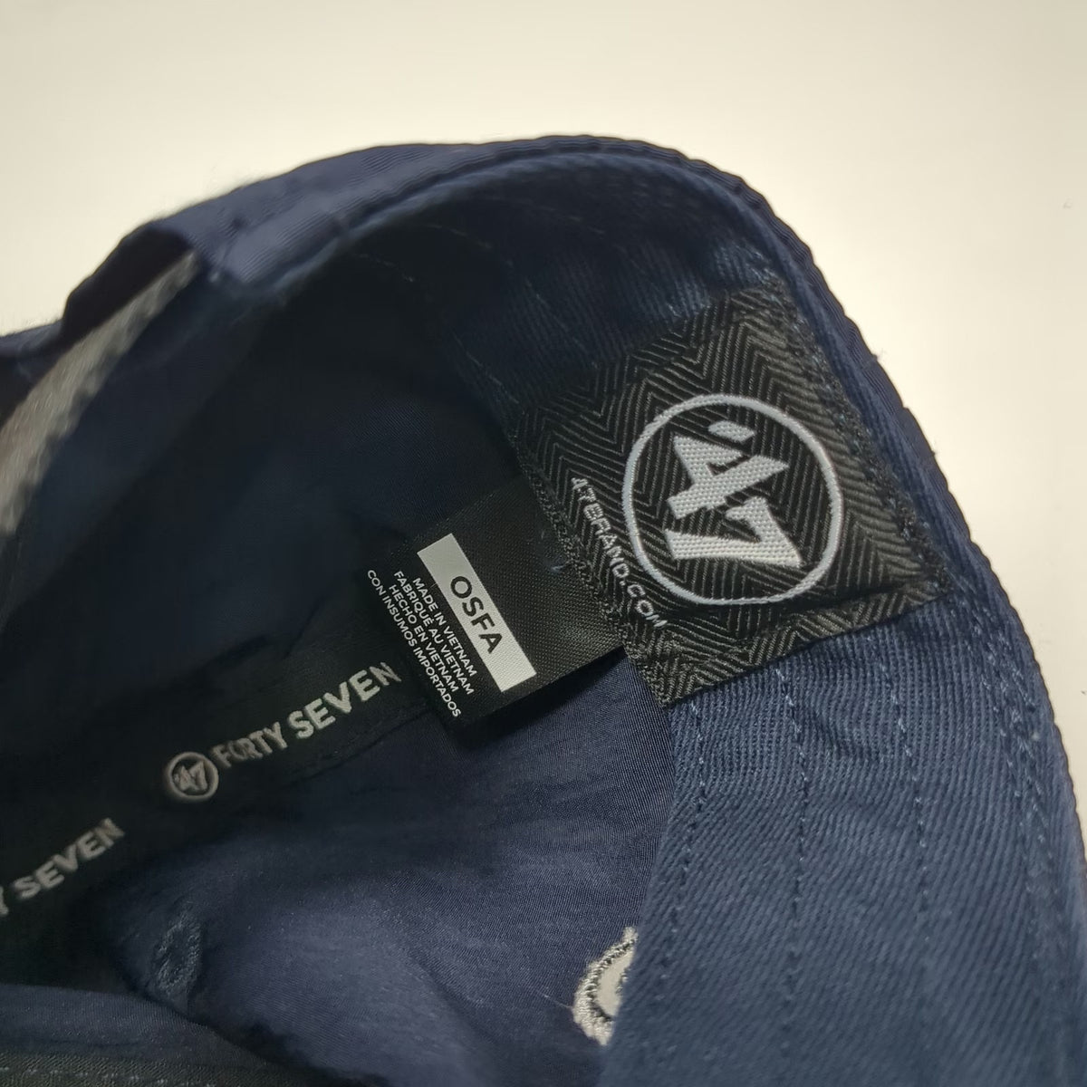 New York Yankees MLB '47 Baseball Cap Blue One Size Slideback Hat Green Brim