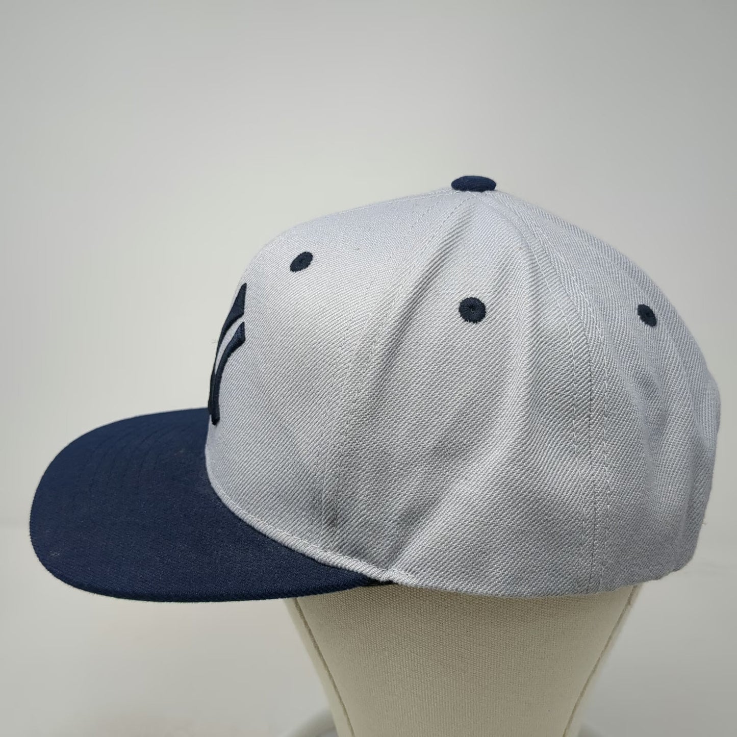 New York Yankees MLB American Needle Snapback Gray Blue Hat One Size Green Brim