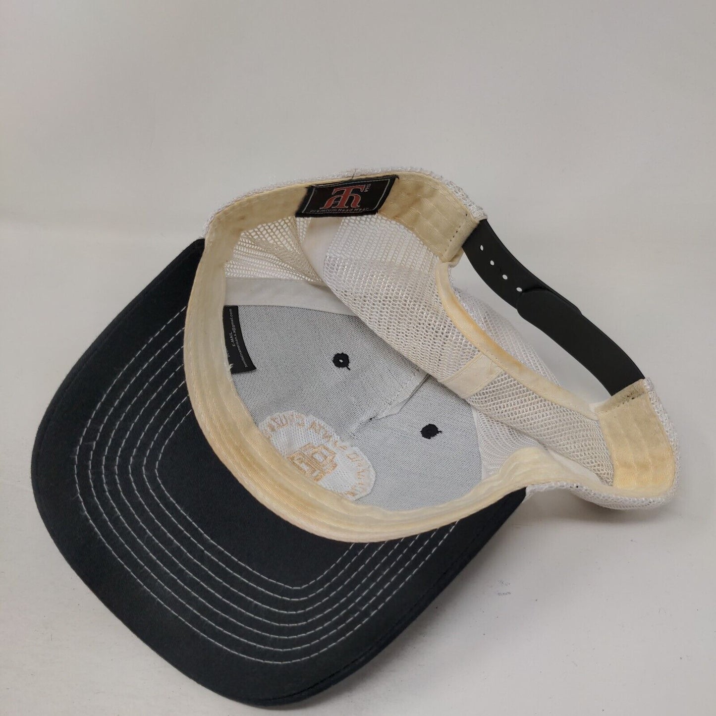 Desafio Santa Cruz Snapback Mesh Back Trucker Hat Black One Size Tami