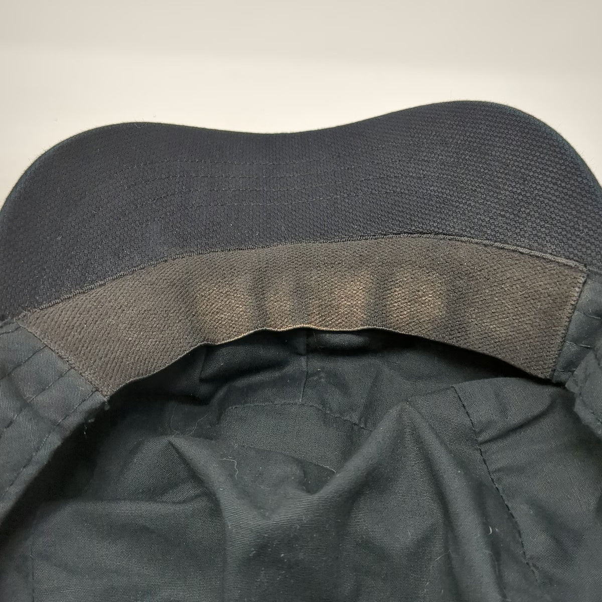 Headers Army Cap Black Hat Size M Fitted Cotton Textured Metal Eyelet Cadet