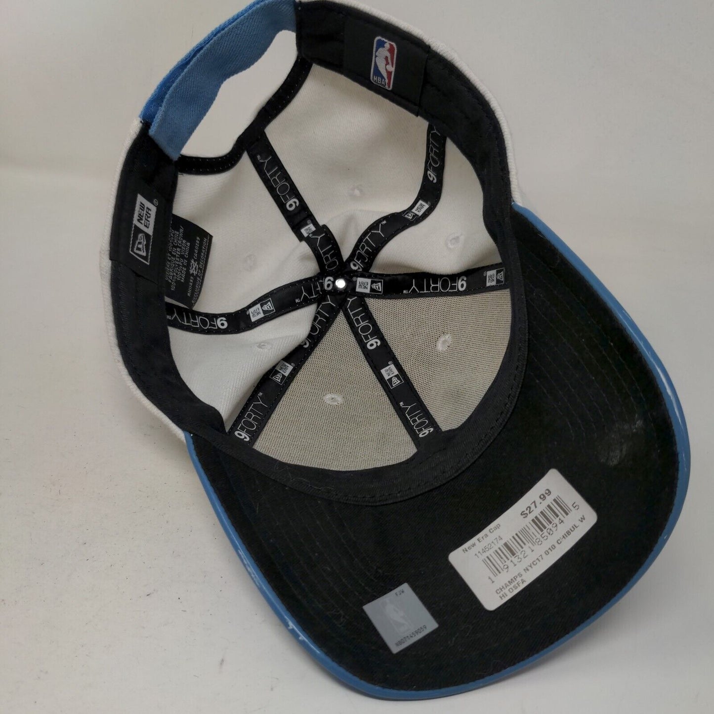 New Era Mens Strapback Hat White Blue OSFA Chicago Bulls 9Forty Mirrored Text