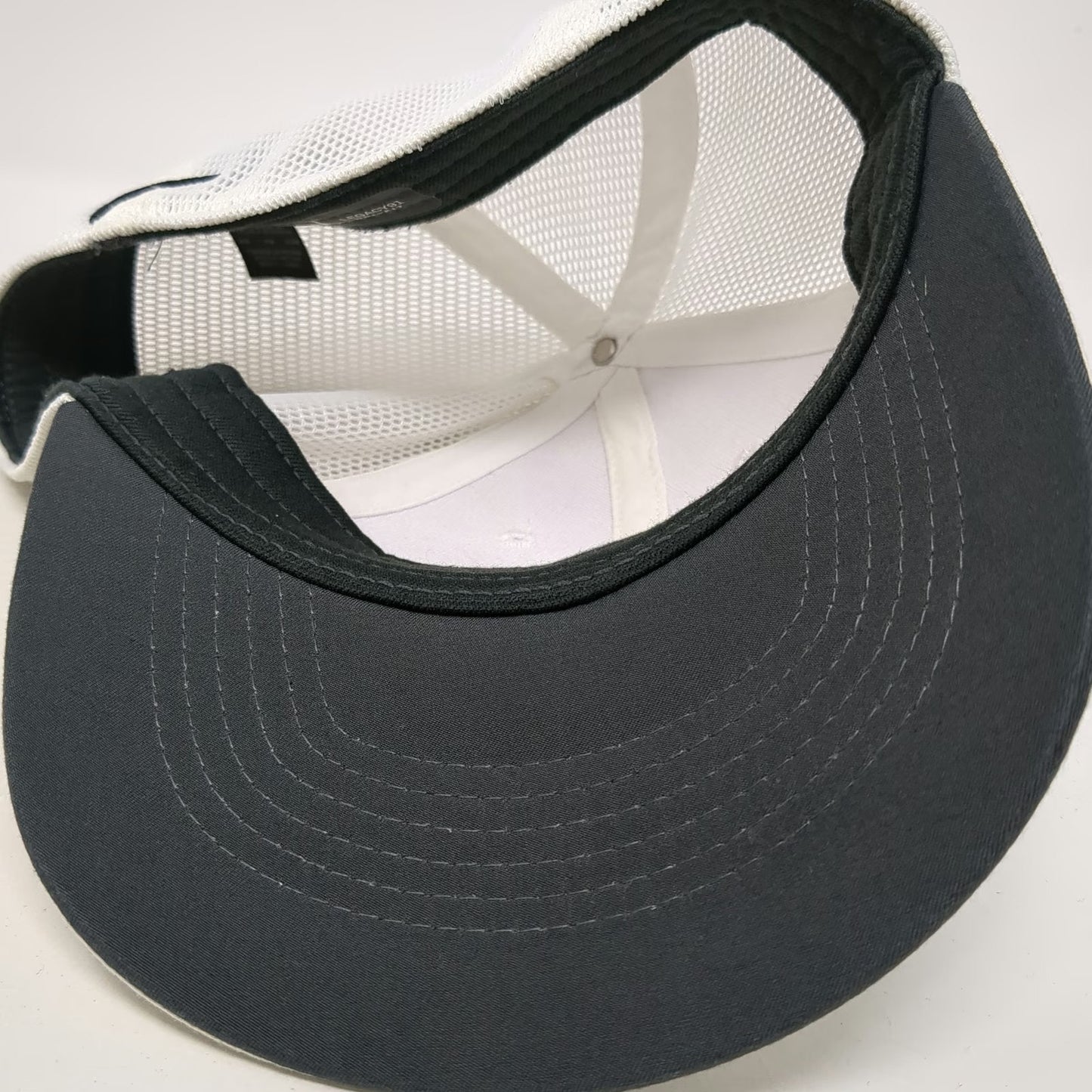 Nike Baseball Cap White M Pfizer Corporate Mesh Dri-FIT Legacy 91 Swoosh Hat