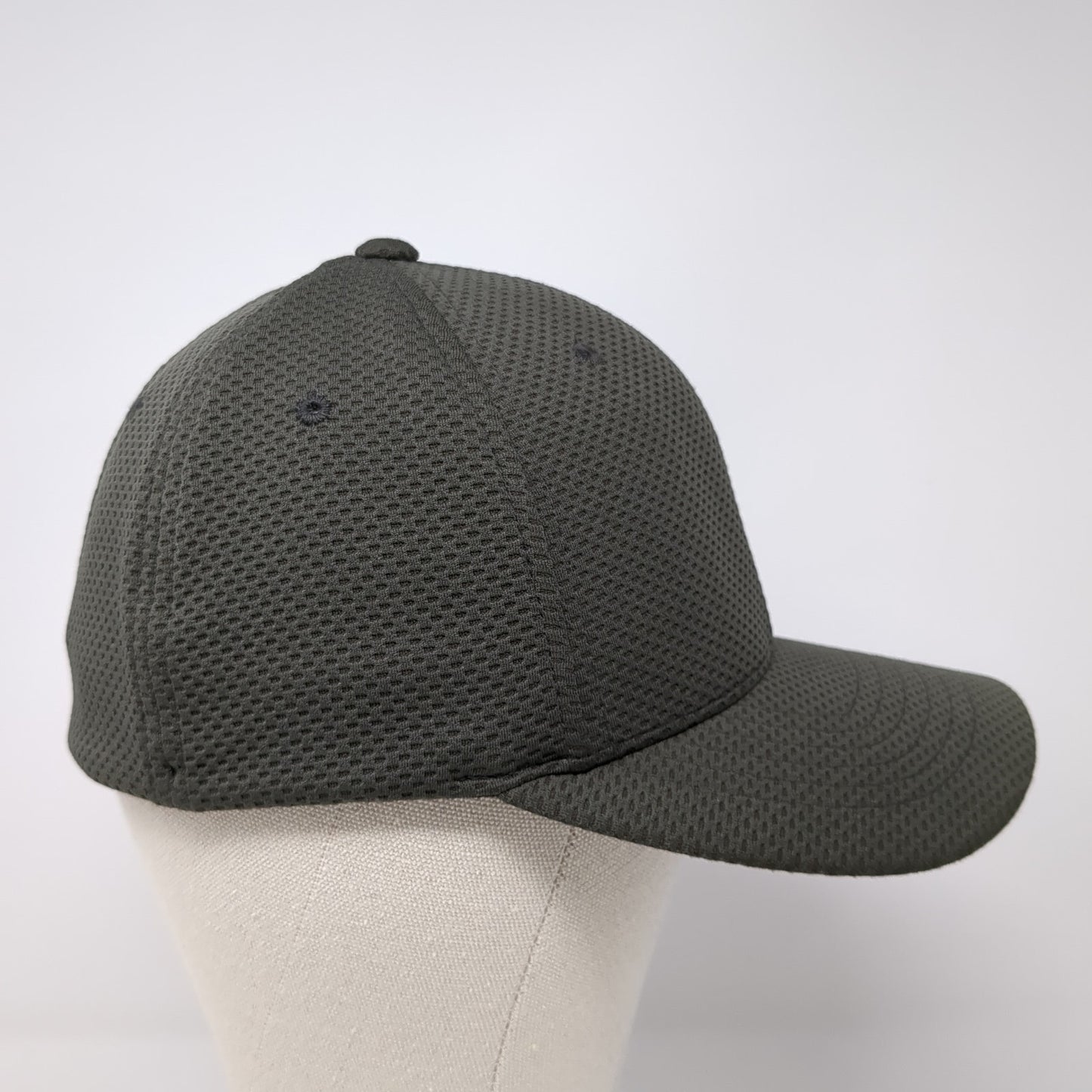 Flexfit Fitted Baseball Cap Brown Medium Lightweight Vented Holes Yupoong