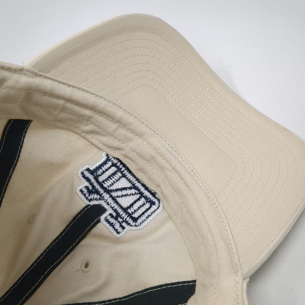 '47 Brand Notre Dame Fighting Irish NCAA Hat Beige OSFM Cap ND Logo Embroidered