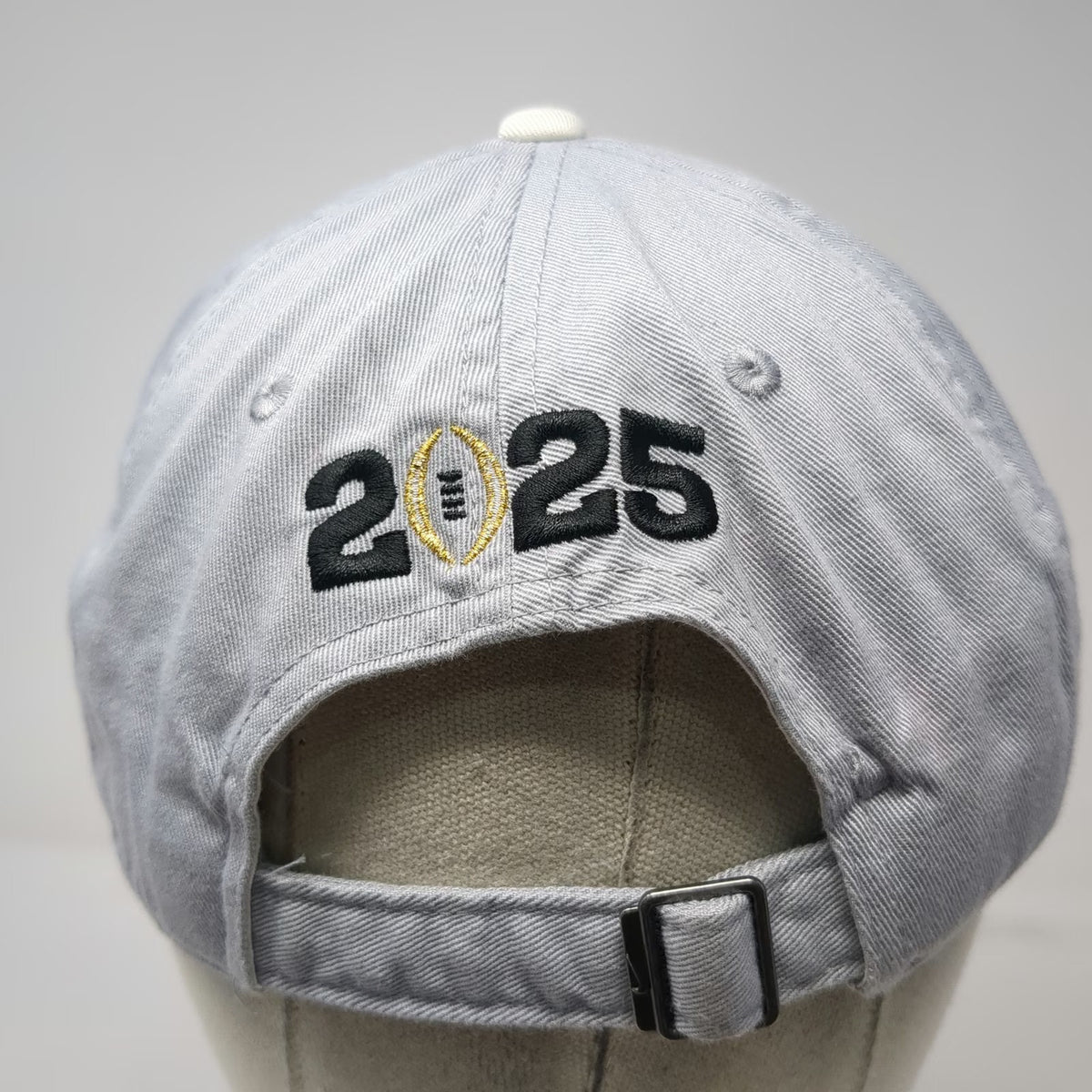 Nike Oregon Ducks NCAA Cap White Gray OSFM 2025 College Football Playoff Bound