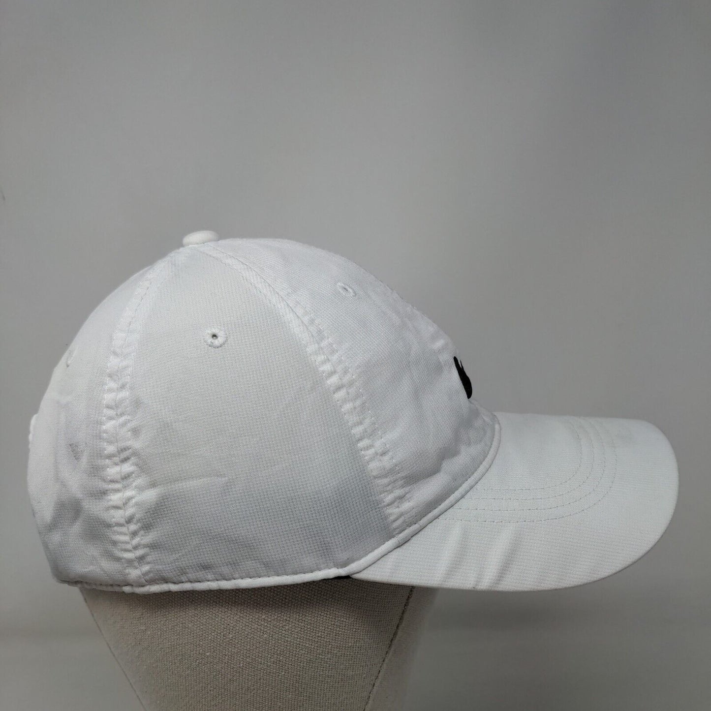 Nike Strapback Hat White OSFM Adjustable Embroidered Swoosh Legacy91 Dri-Fit