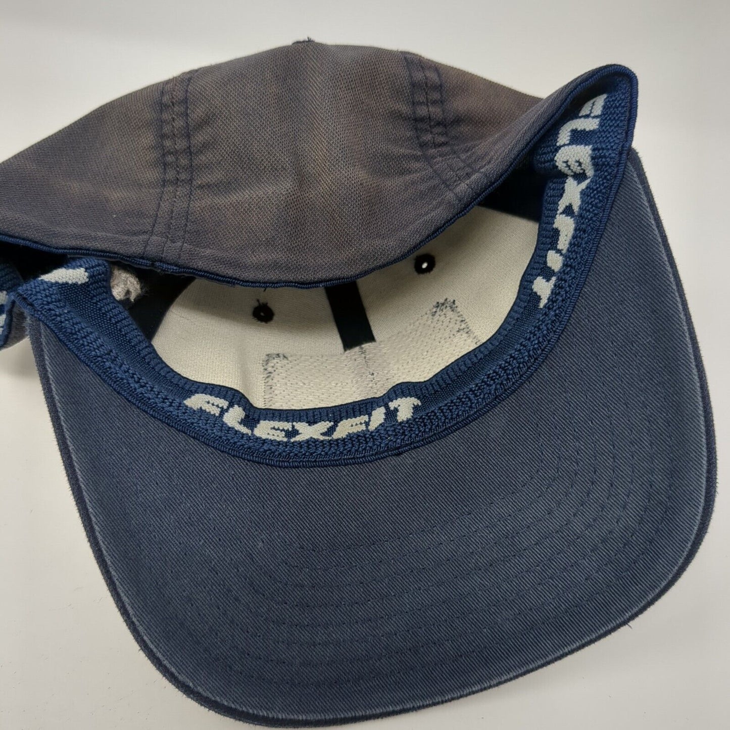 Trav Mat Wailea Maui Hawaii Fitted Hat Multicolor S/M Flexfit Yupoong