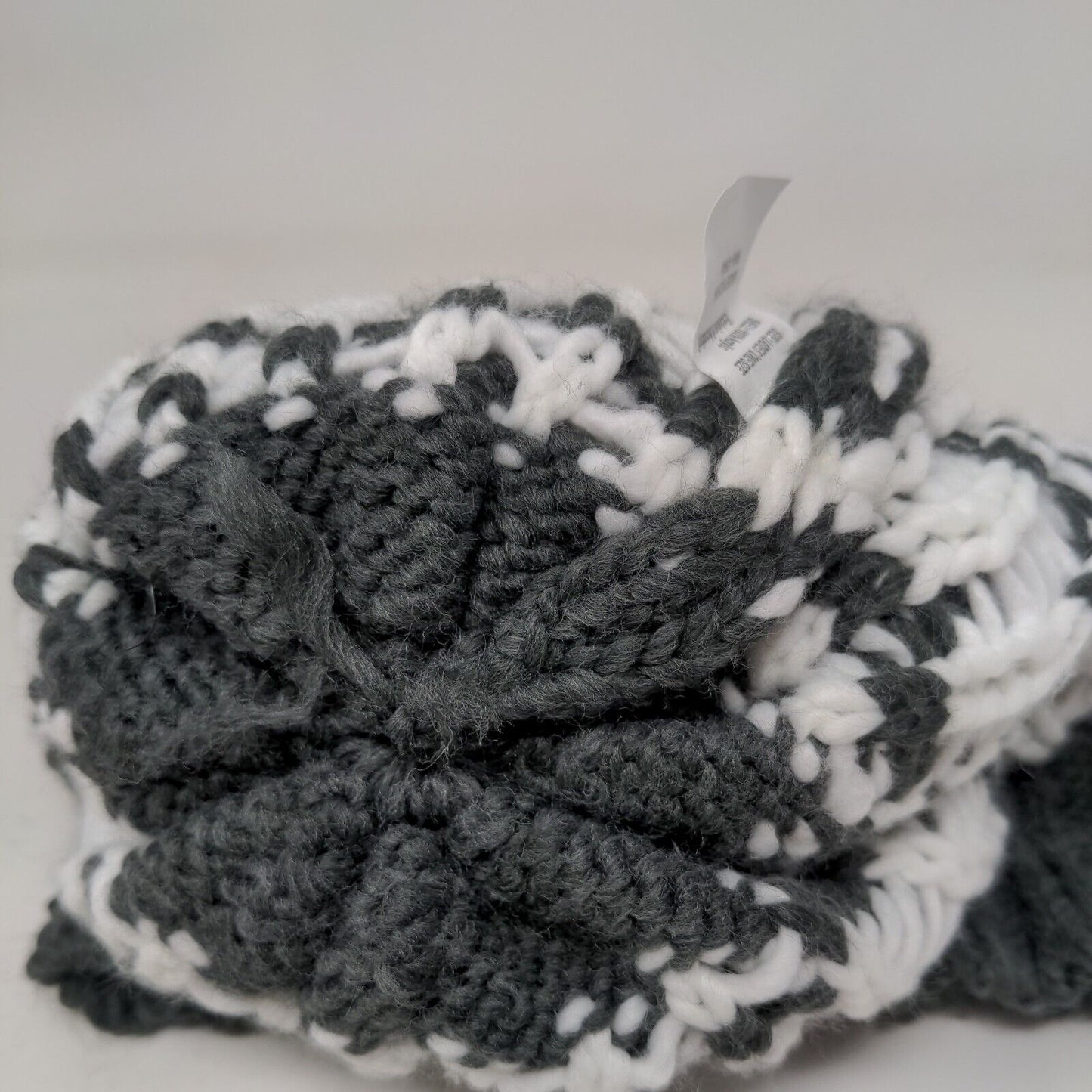 Igloos Ladies Beanie Hat Gray One Size Stretch Hand Knitted Pom Pom Blank