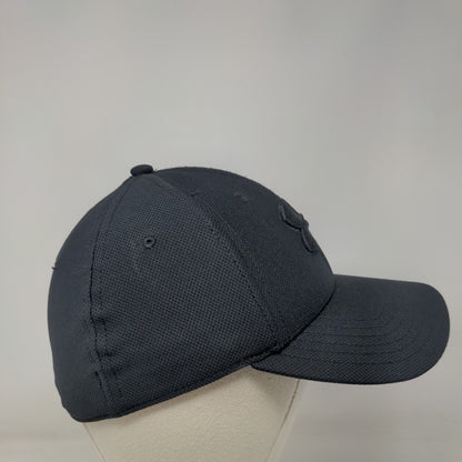 Under Armour Blitzing Fitted Hat Black M/L UA Classic Fit Embroidered