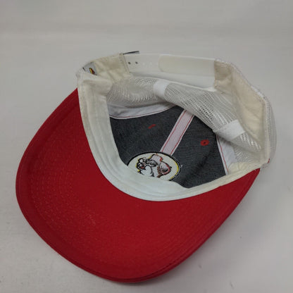 Buc-Ee's Snapback Trucker Hat Red One Size Adjustable Embroidered Mesh Back