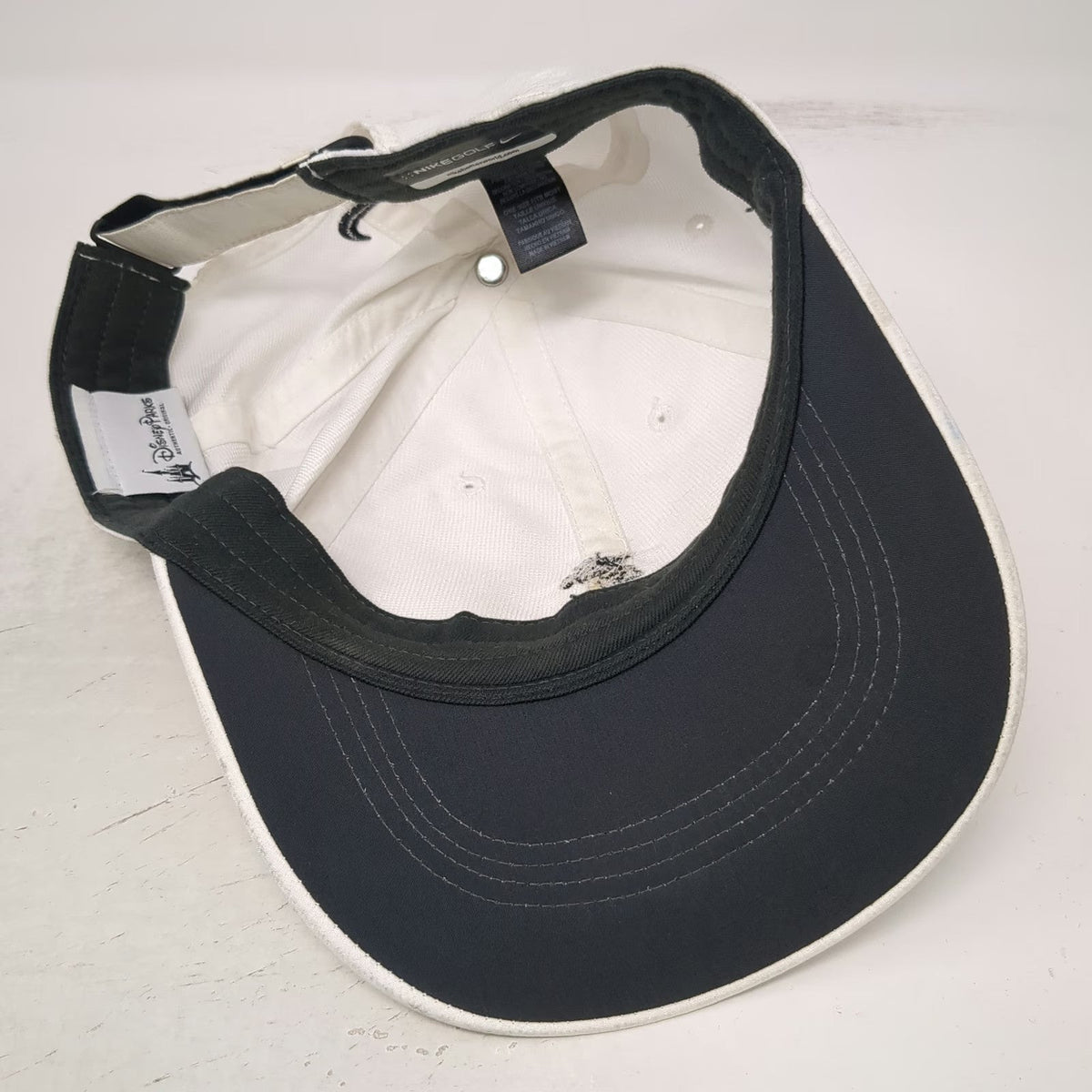 Nike Baseball Cap White OSFM Mickey Mouse Disney Parks Swoosh Golf Slideback Hat