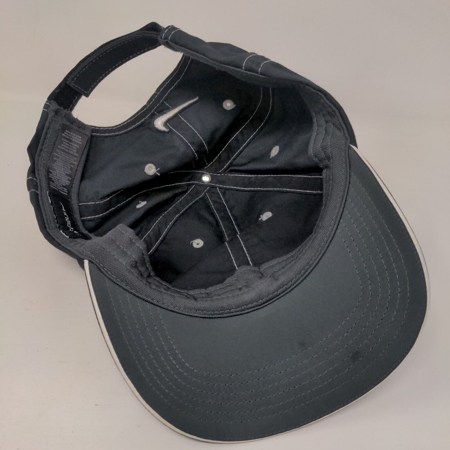 Nike Strapback Golf Hat Black One Size Adjustable Embroidered Swoosh 6 Panel