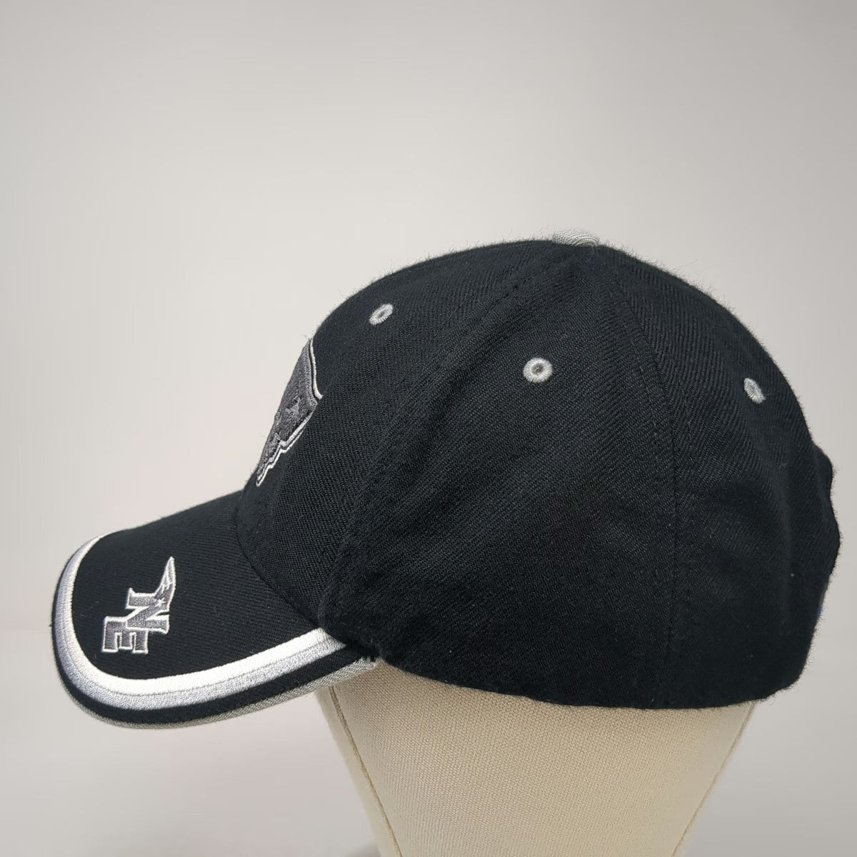 Twins Enterprise Baseball Cap Black One Size NFL New England Patriots Gray Hat