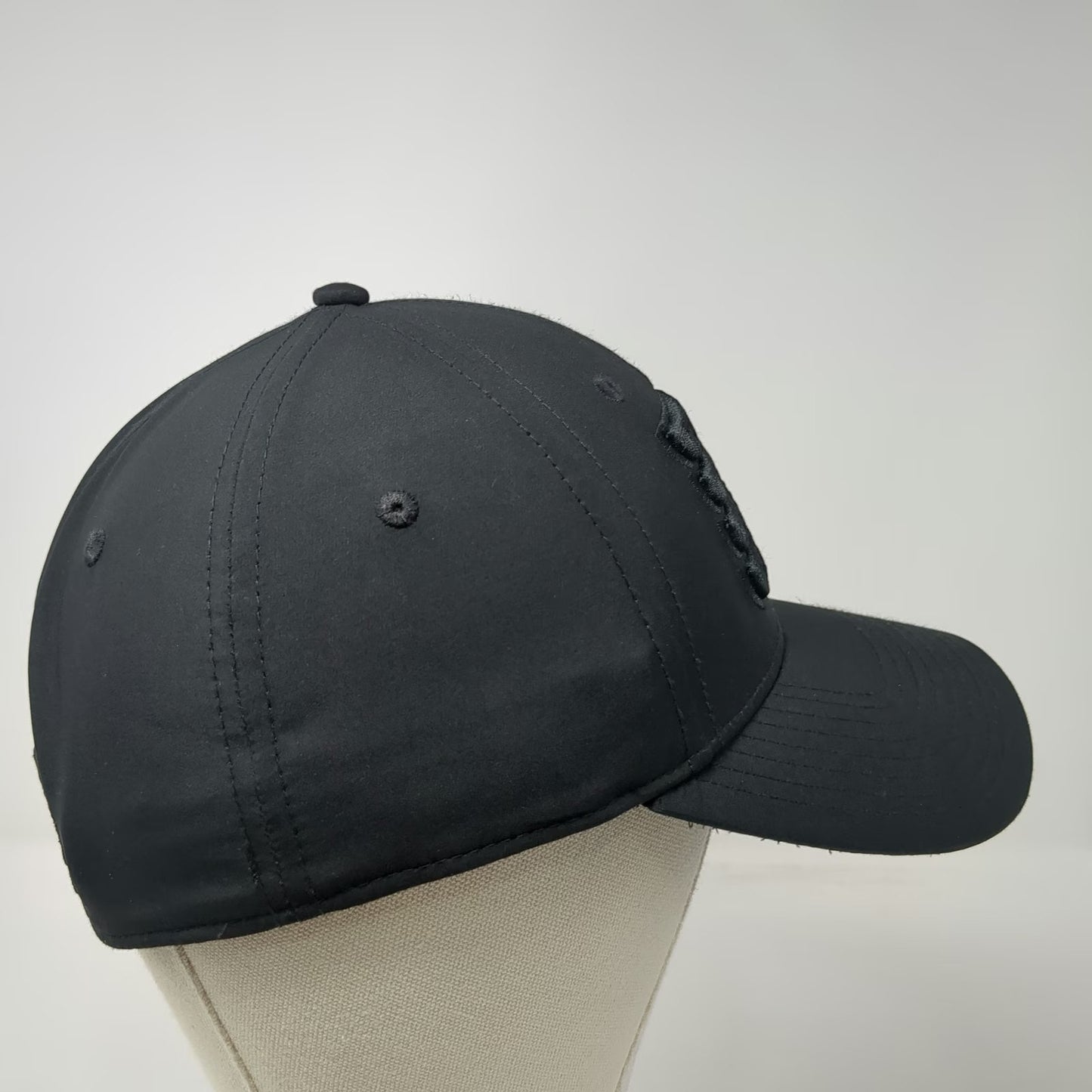 Philadelphia Flyers NHL Fanatics Black M Cap A-Flex Tonal Stretch Fit Logo Hat