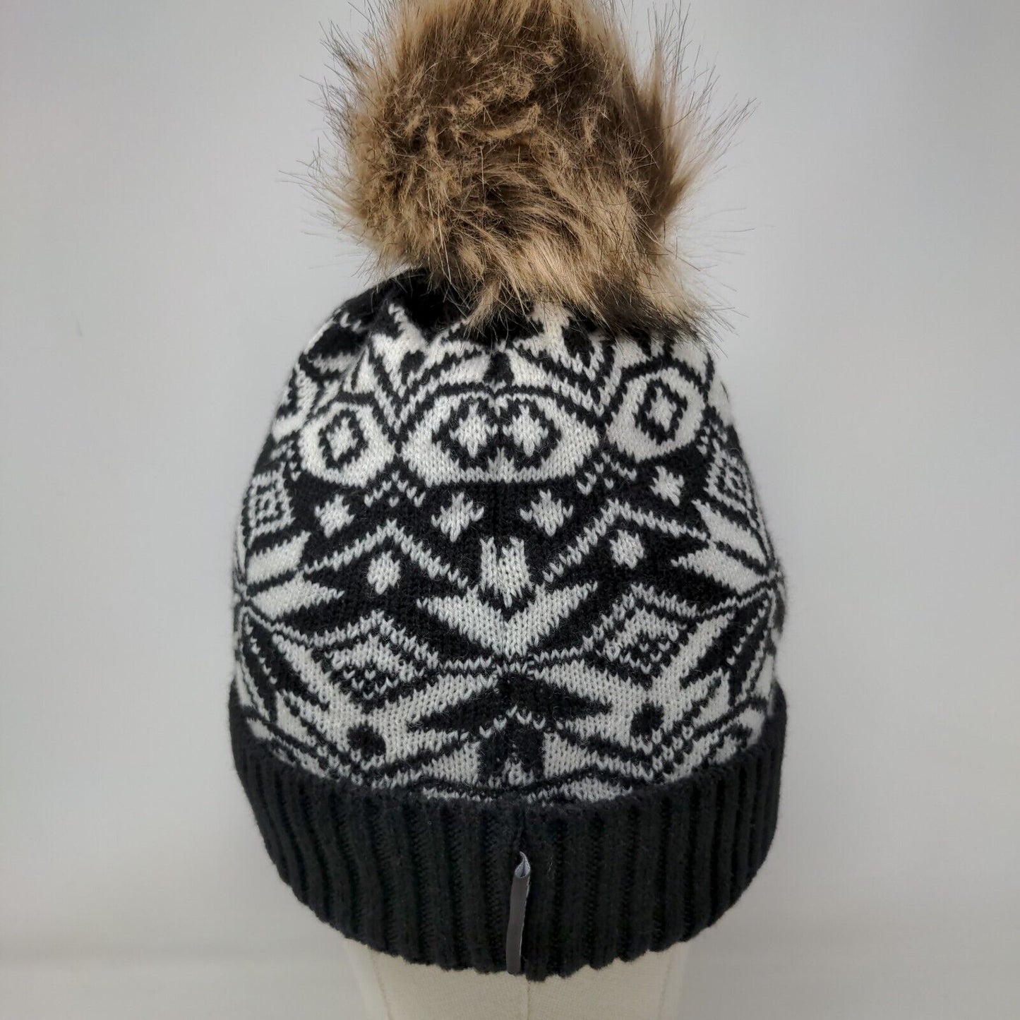 Muk Luks Knit Faux Fur Pom Pom Beanie Hat Multi One Size Fair Isle