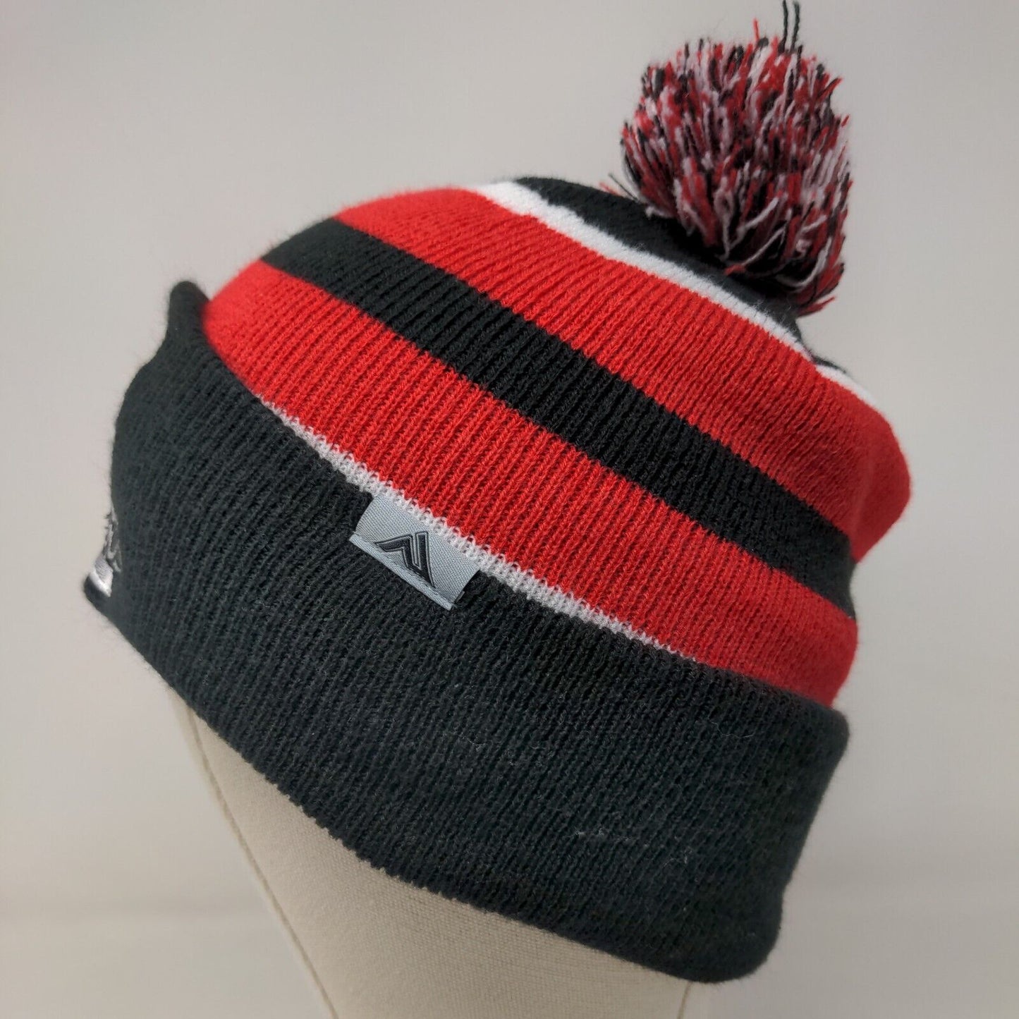 Unbranded Men's Knit Beanie Hat Cap Black Red Striped Pom Pom A Ramblers Logo