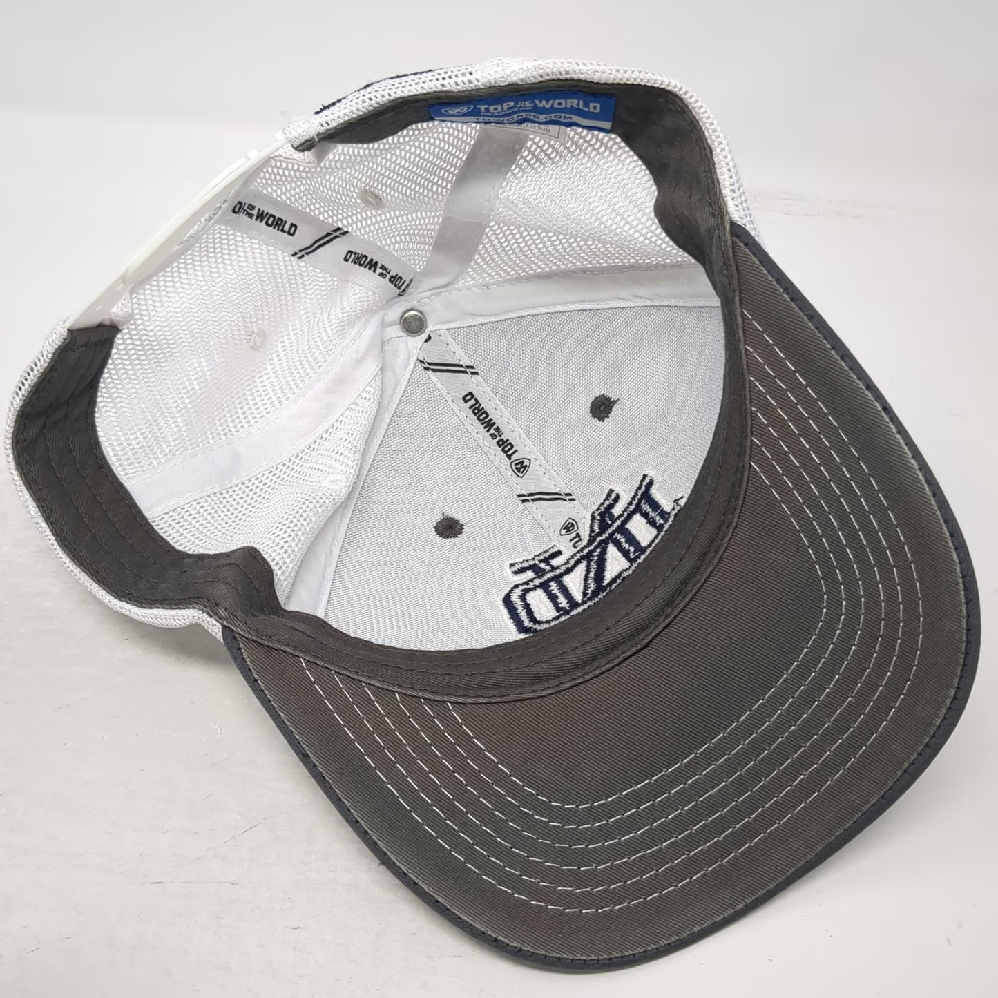Top of the World Notre Dame Fighting Irish NCAA Gray One Size Mesh Trucker Hat