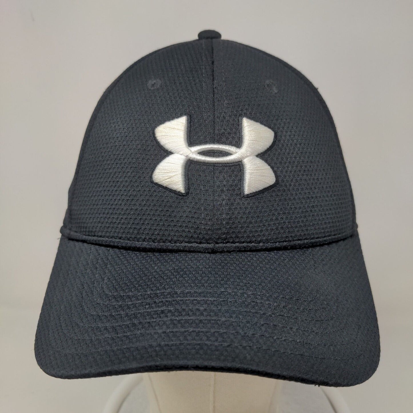 Under Armour Men's Fitted Hat Black Size M/L Embroidered Logo