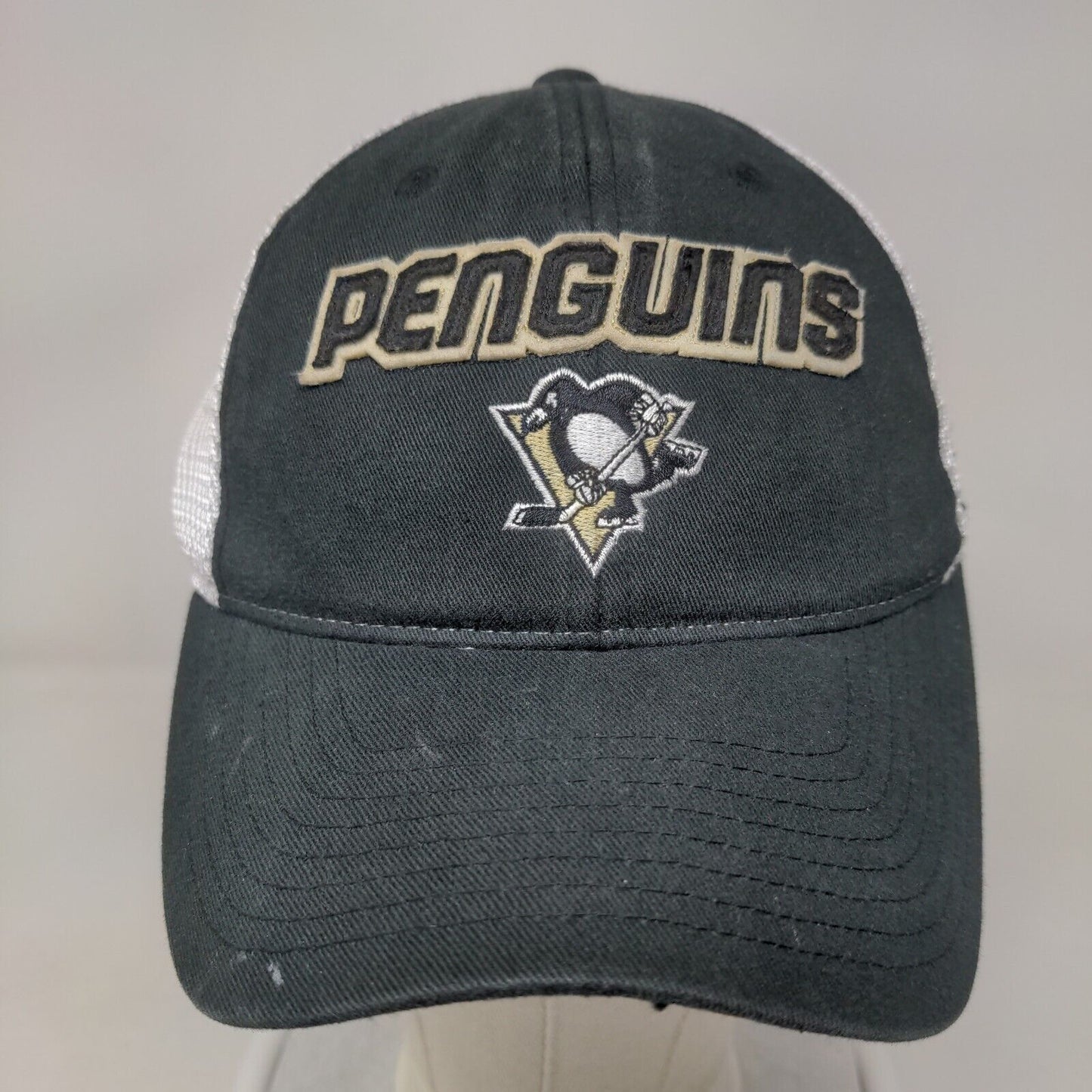 Reebok NHL Pittsburgh Penguins Fitted Mesh Back Hat OSFA Black White Logo