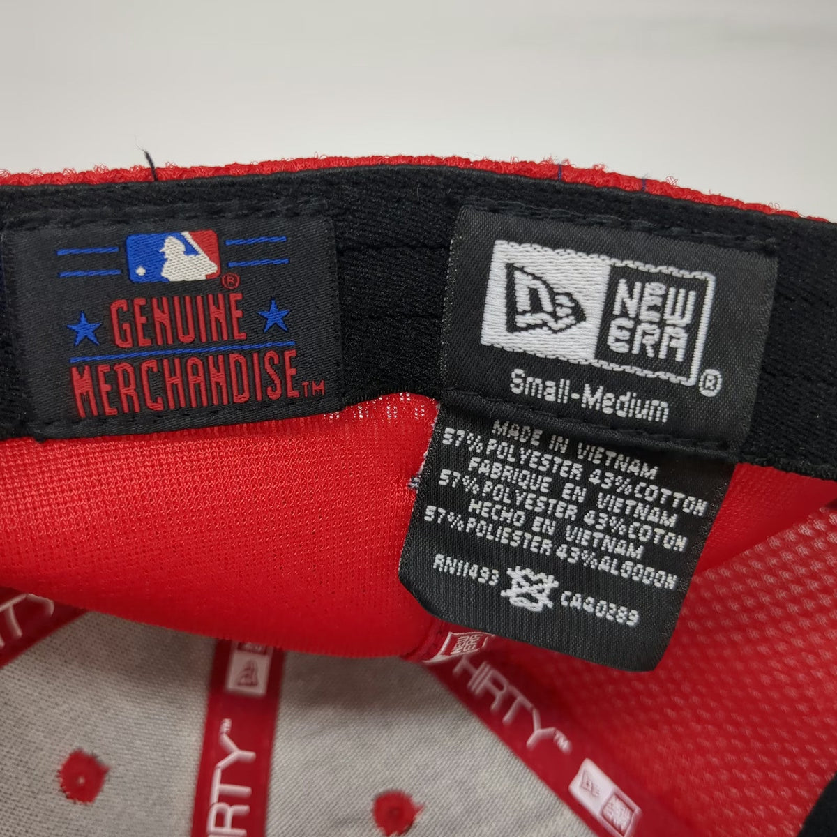 New Era Washington Nationals MLB Baseball Cap Red White Blue M 39THIRTY Mesh Hat