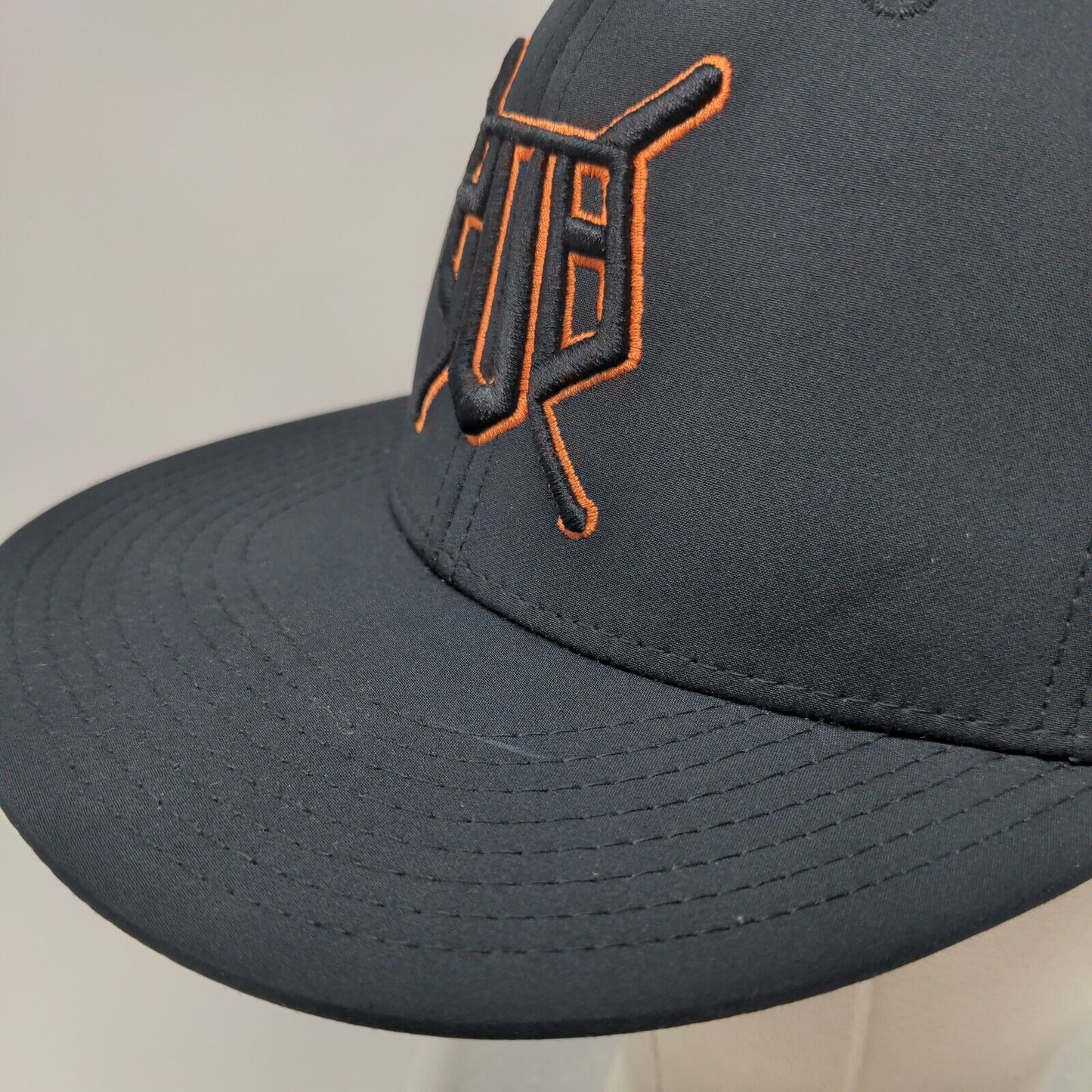 The Game Fitted Hat Black Small Breathable Lightweight Embroidered 6 Panel