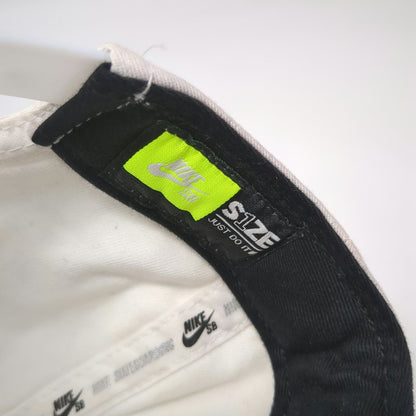 Nike 5 Panel Hat White One Size Snapback SB Embroidered Logo Skateboard Cap