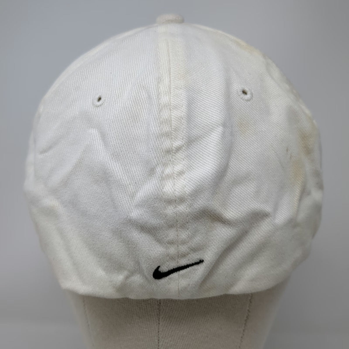 Nike Baseball Cap White XL Shield Logo Embroidered Flexfit Swoosh Golf Hat