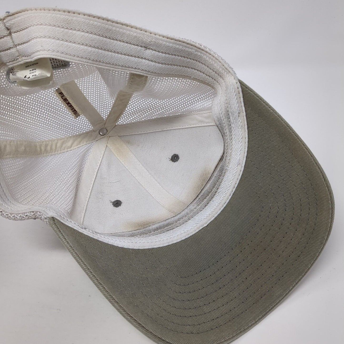 PFG Performance Fishing Gear Fitted Trucker Hat Green L/XL Mesh Back Columbia