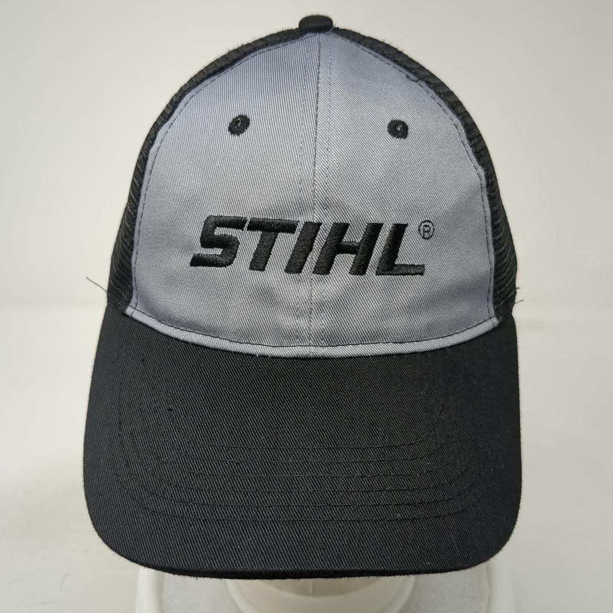 Stihl Outfitters Baseball Cap Black One Size Mesh Back Gray Strapback Logo Hat