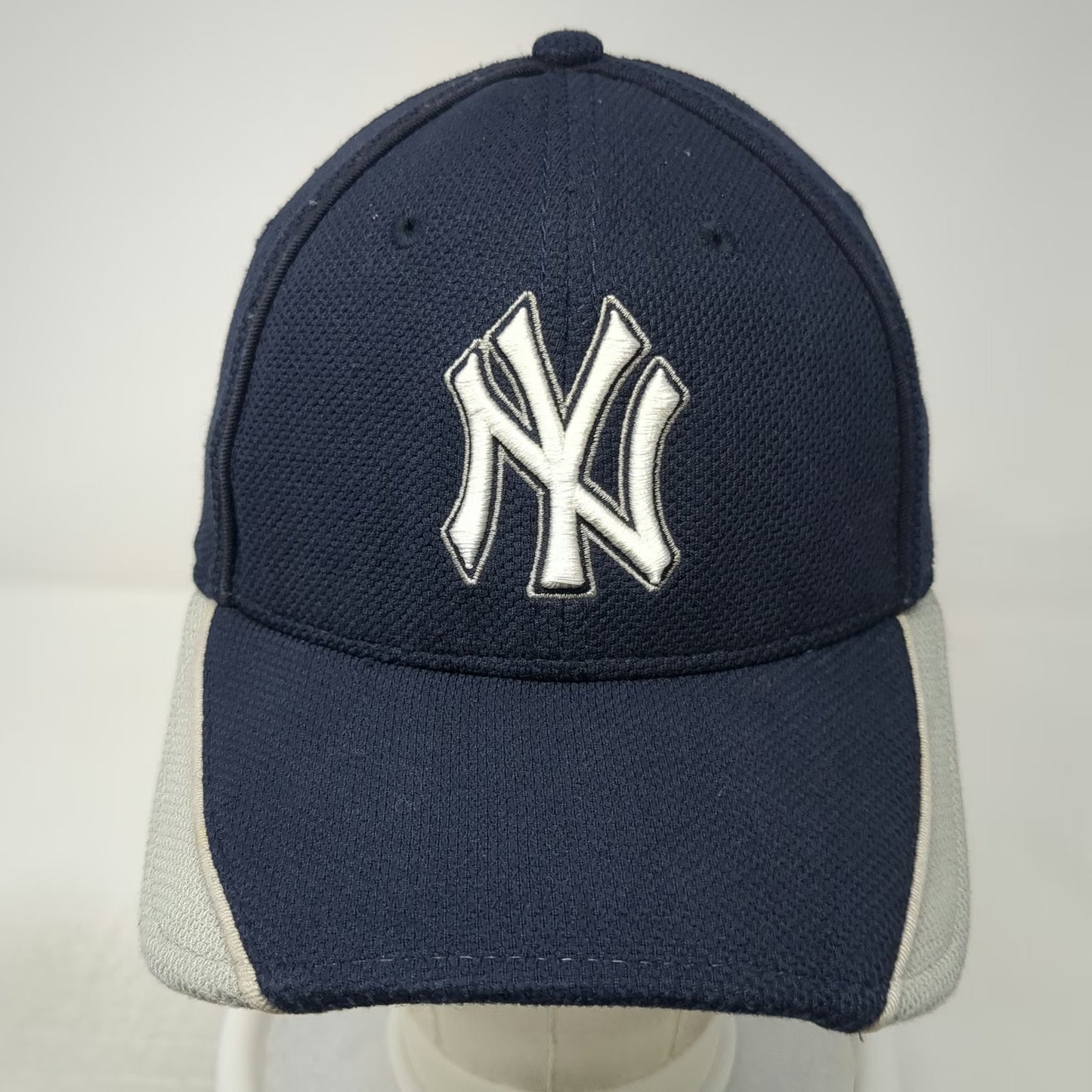 New Era New York Yankees MLB Baseball Cap Blue M Diamond Era Fitted Stretch Hat