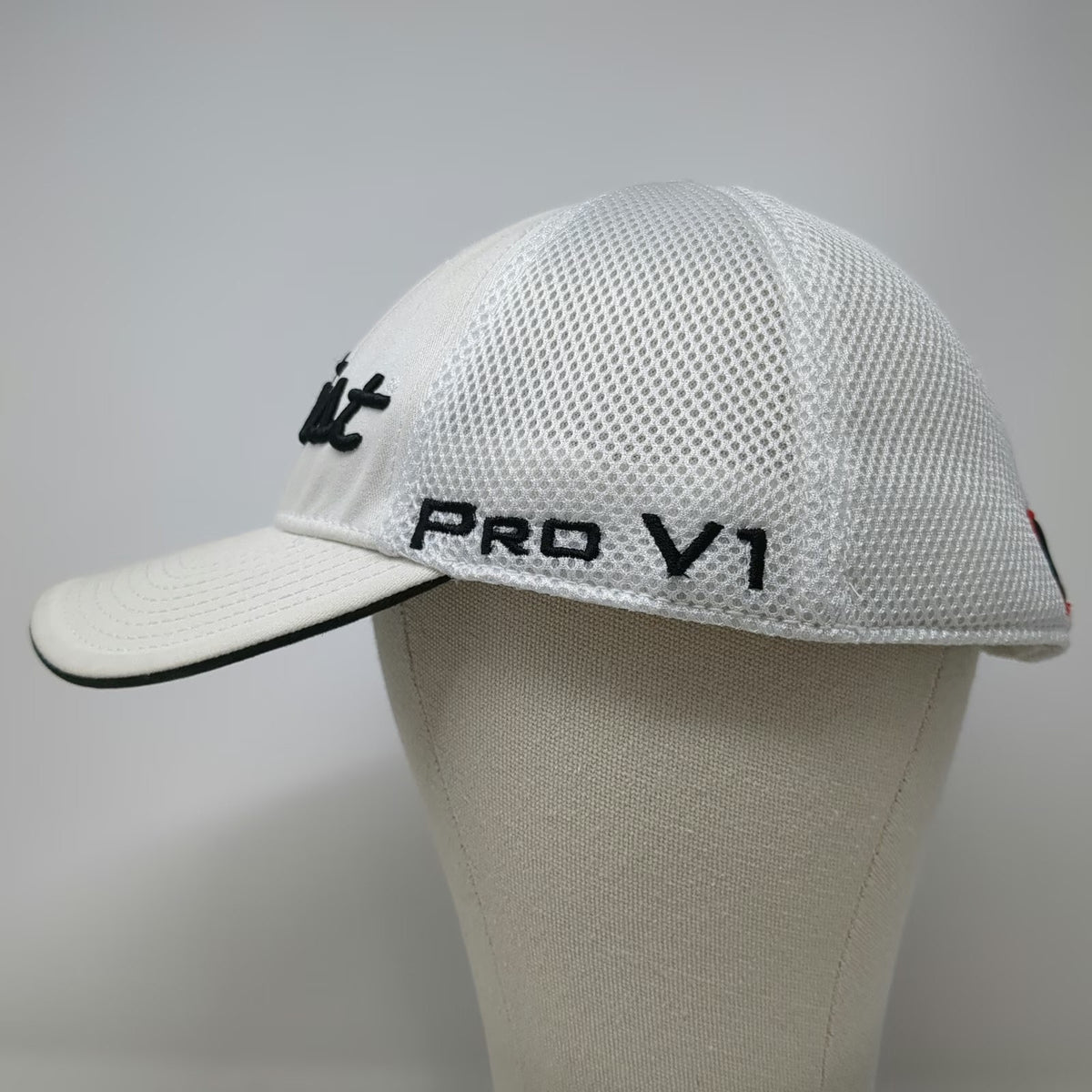 Titleist Baseball Cap White XL Pro V1 FootJoy Mesh Back Fitted Hat New Era