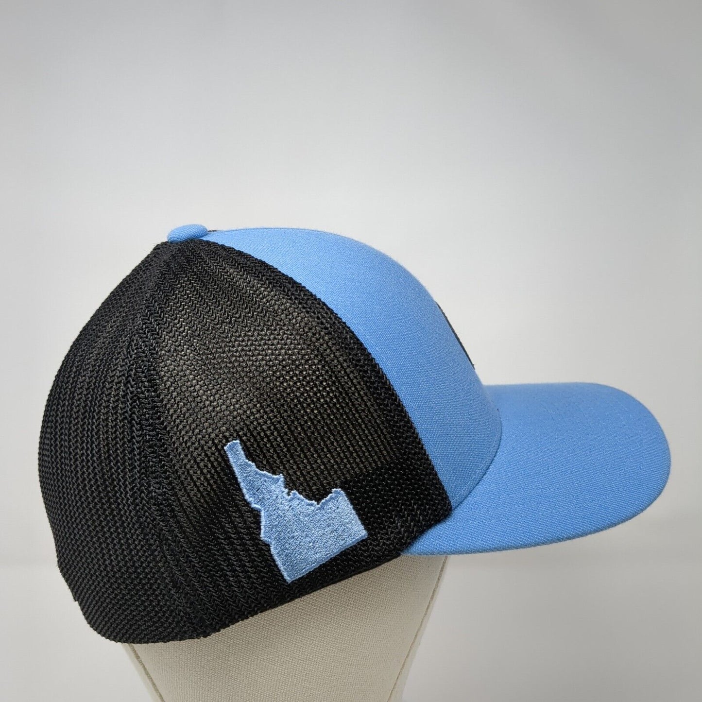 Black Clover Idaho Fitted Mesh Back Trucker Hat Blue S/M Live Lucky